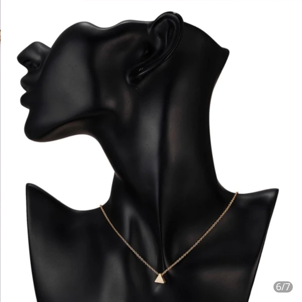 New Simple Gold Color Triangle Pendant Necklace - Picture 3 of 7